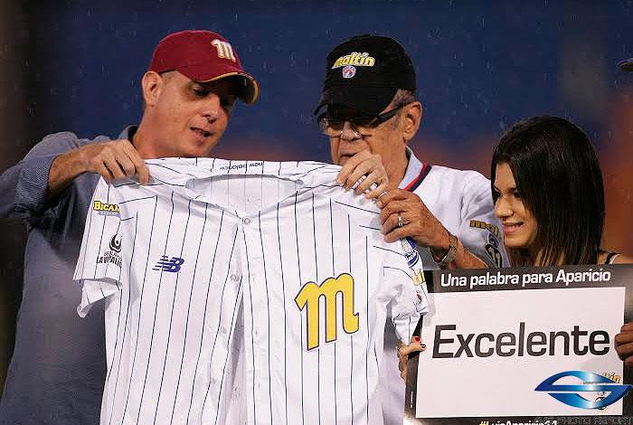 Águilas blanqueó 9-0 al Magallanes en el Estadio Luis Aparicio en